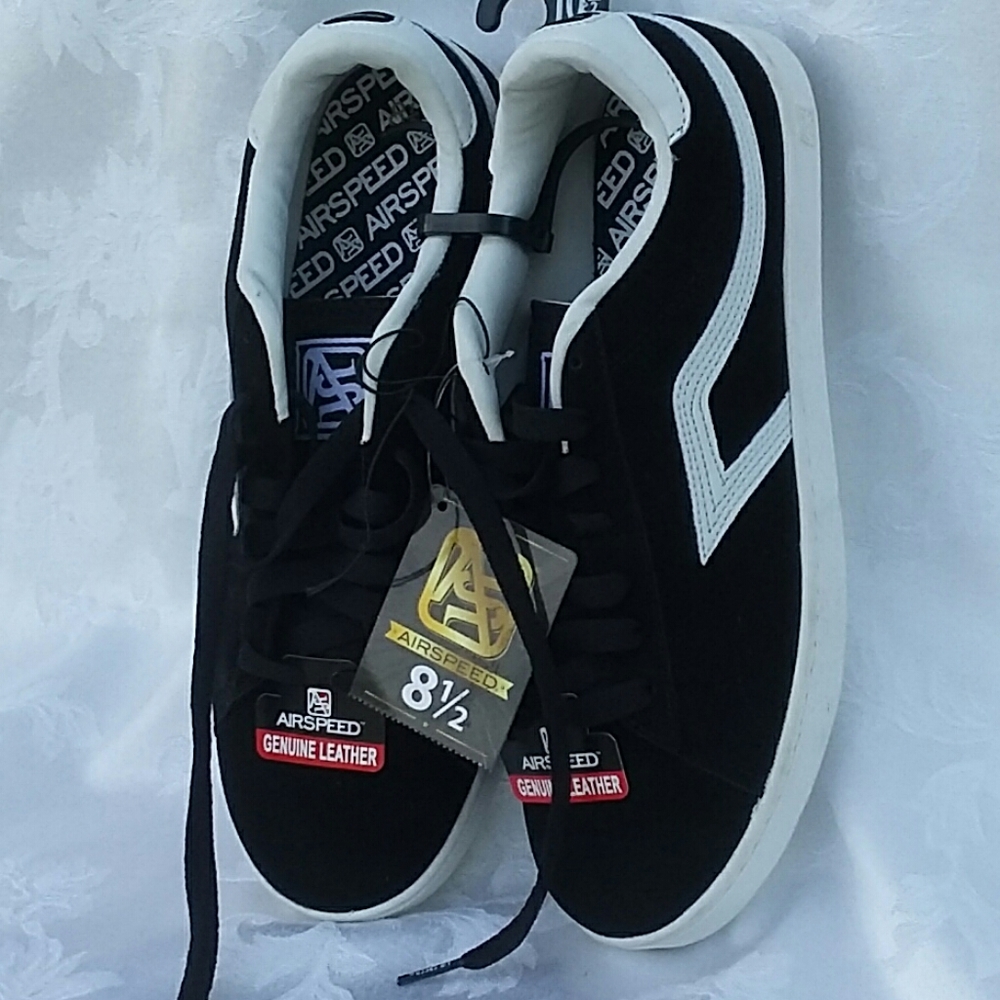 Airspeed Men's Athletic Shoes Sz 8 1/2 NWT Black
